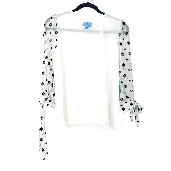 Cece Floral Embroidered Puff Sleeve Knit Top Soft Ecru White Size Small NWT - Picture 2 of 12